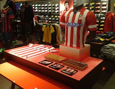 Aplicacion vinilo promocion Madrid Nike Aplicacion vinilo promocion Madrid Nike